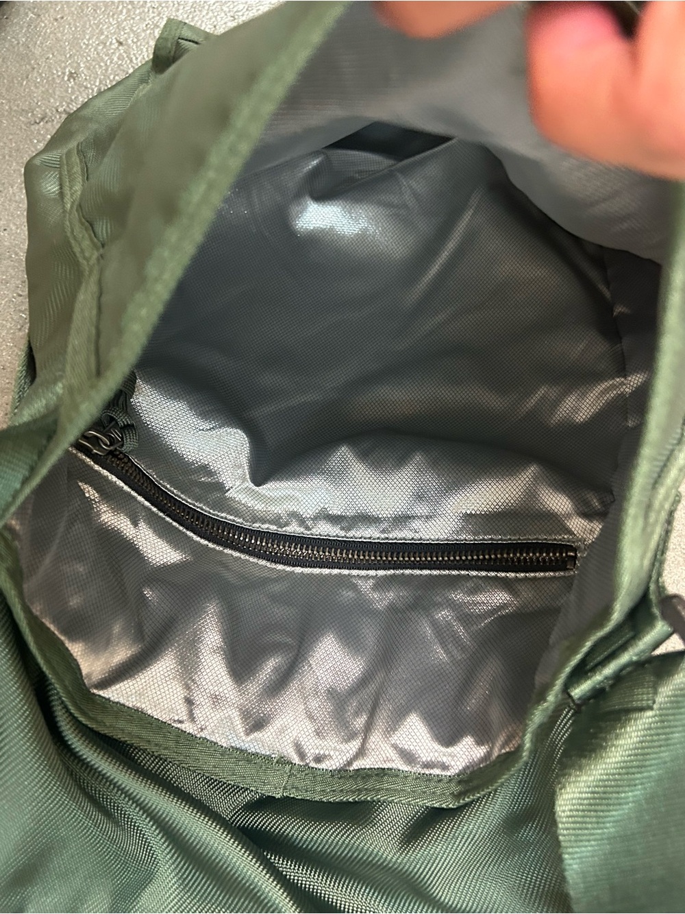 Diesel Olive Green Cross Body Bag with Zipper Pouch - Picture 5 of 6